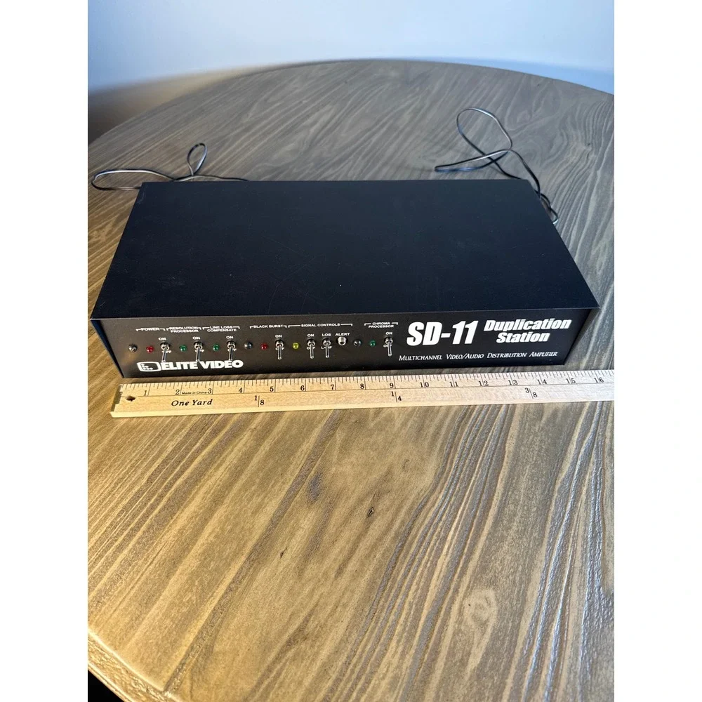 VTG Elite Video SD-11 Duplication Station Distribution Amp Black W/Power Adapter